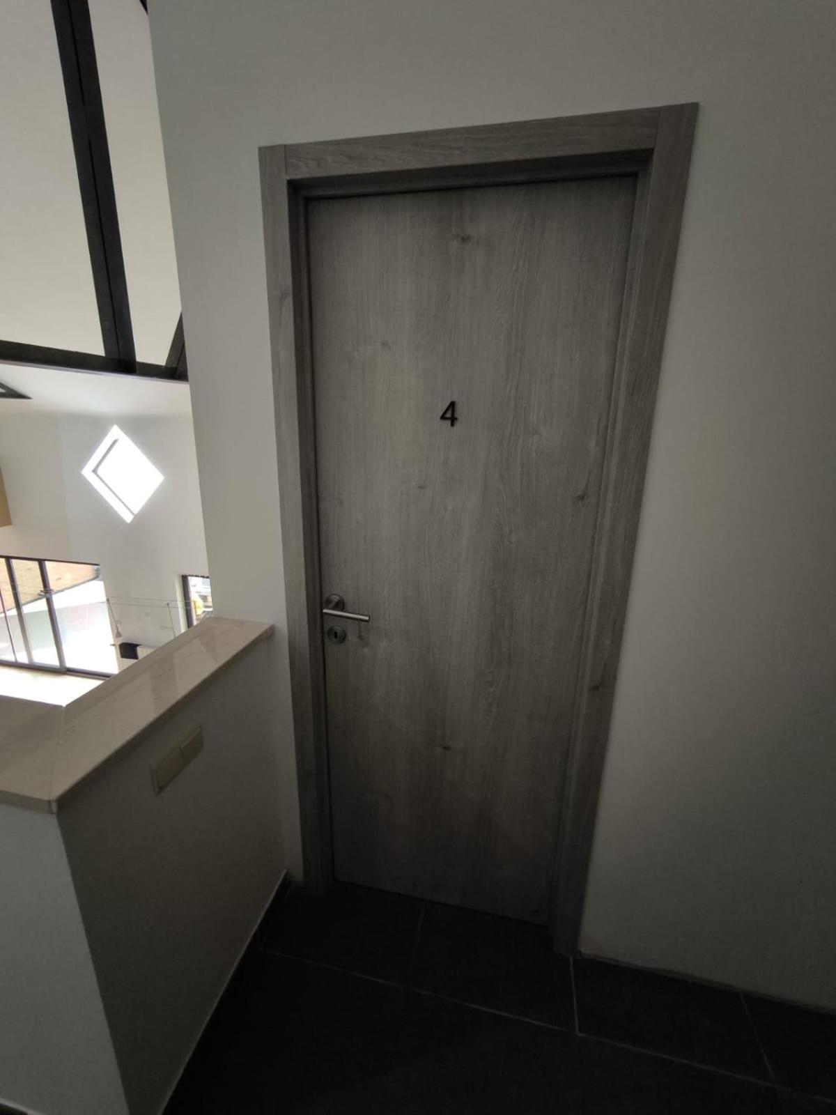 Belle Villa De Luxe Avec 8 Chambres 샤를루아 외부 사진
