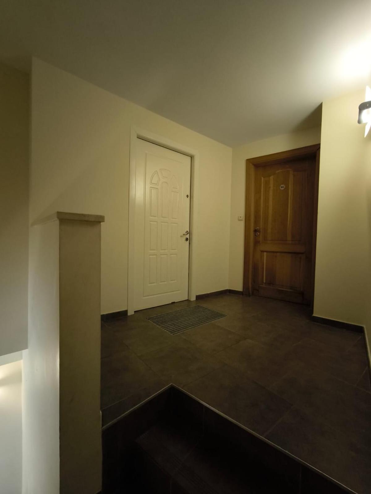 Belle Villa De Luxe Avec 8 Chambres 샤를루아 외부 사진