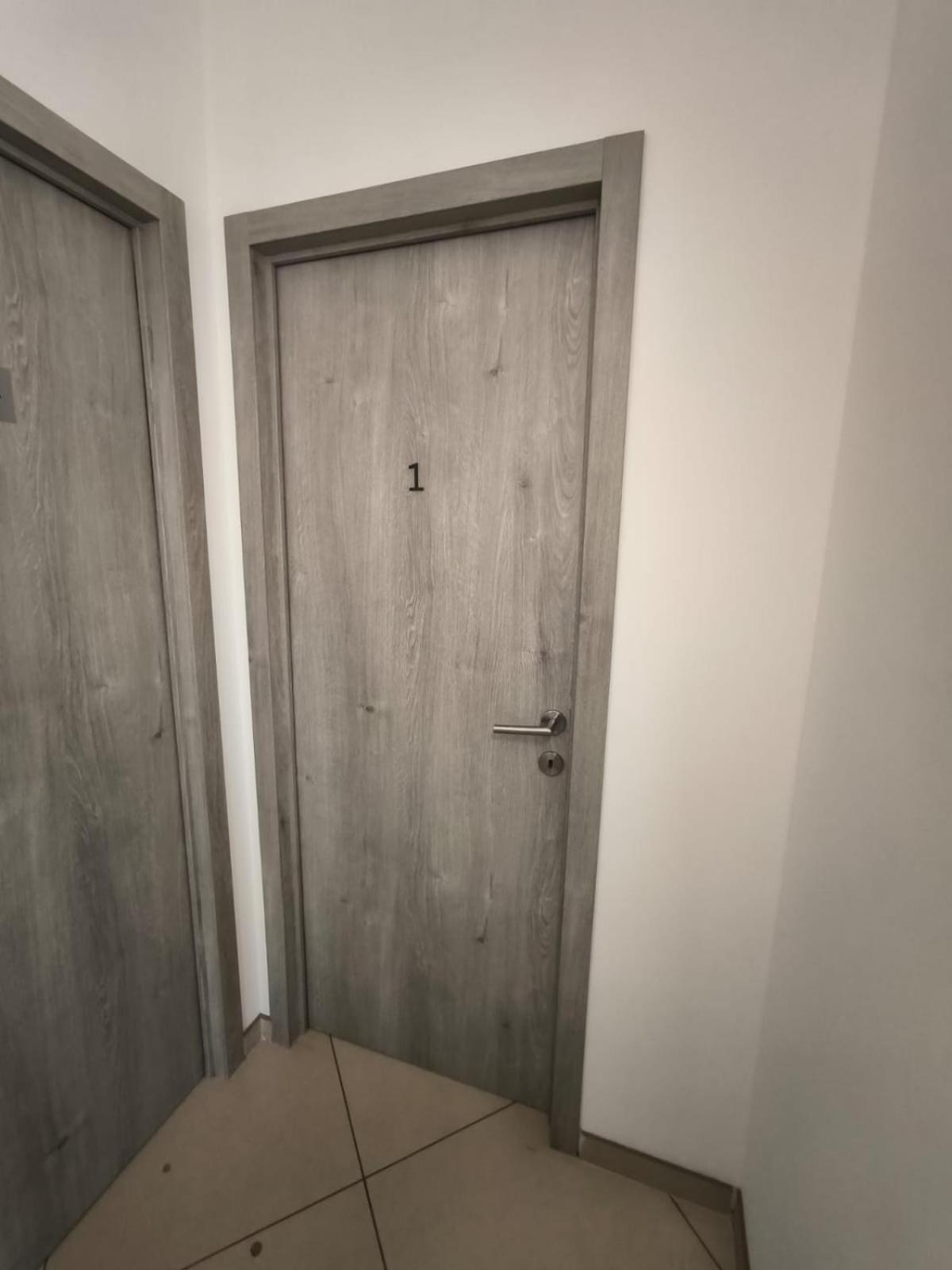 Belle Villa De Luxe Avec 8 Chambres 샤를루아 외부 사진